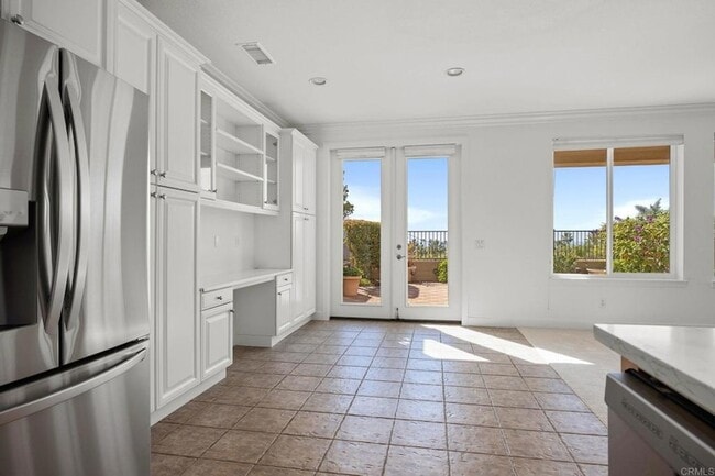 Building Photo - 7479 Mermaid Ln