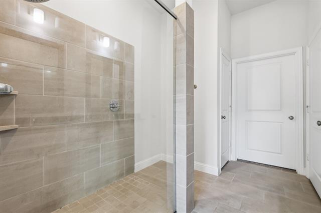 Building Photo - 1044 3rd St