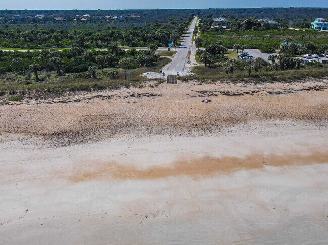 Building Photo - 900 Cinnamon Beach Ln