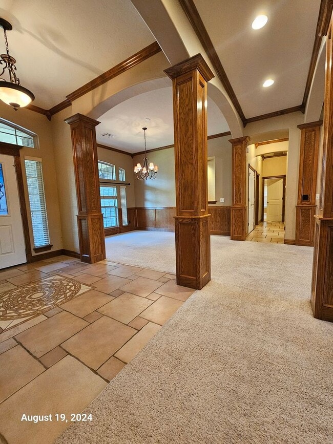 Building Photo - 3 (Bed)/2.5 (Bath) w/ Storm Shelter and Po...
