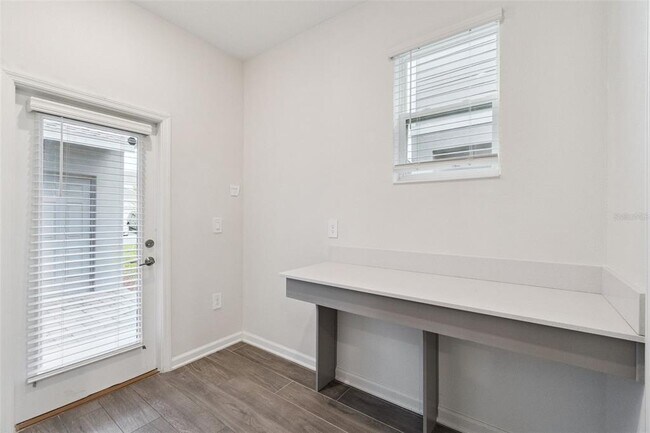 Building Photo - 2509 Relaxing Ln