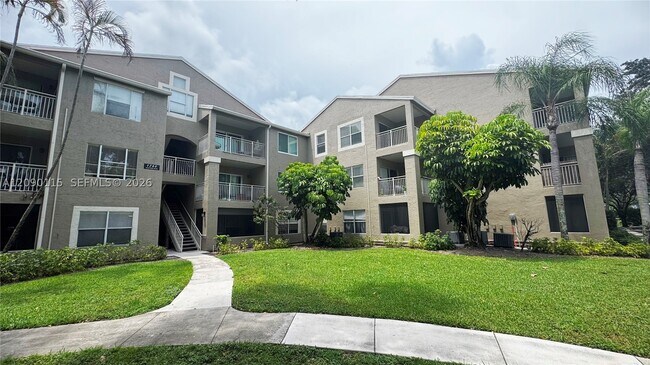 Building Photo - 1760 Palm Cove Blvd