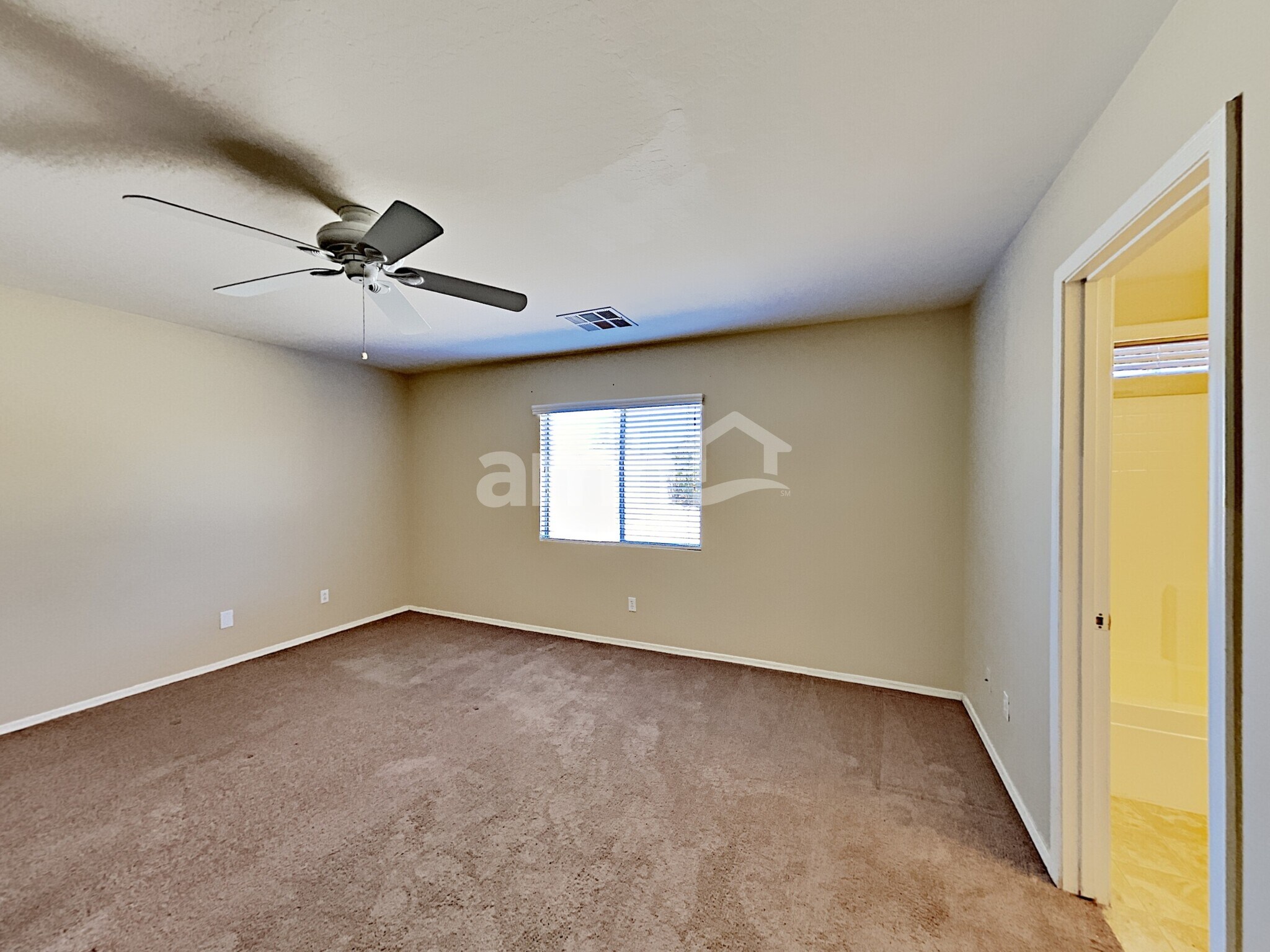 Building Photo - 22570 W Mohave St