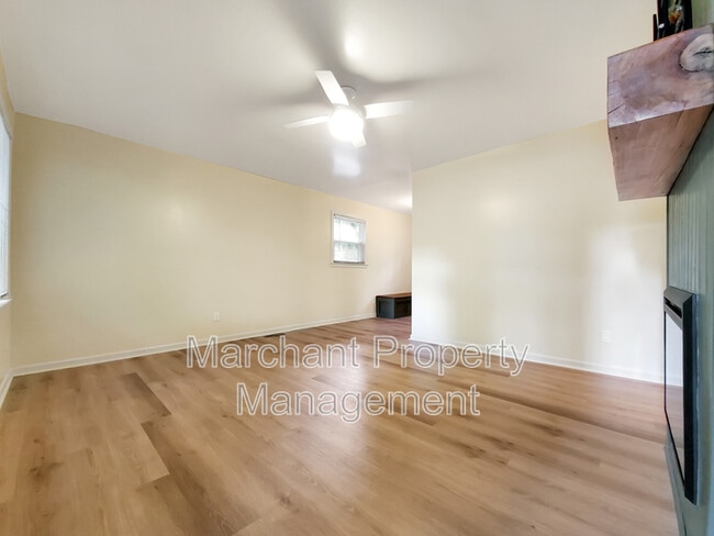 Building Photo - 106 Carlton Ct
