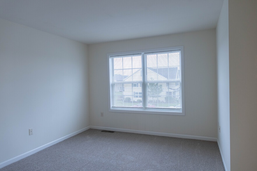 Building Photo - 44 Bethlehem Ln
