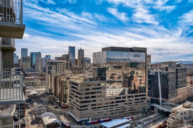 Building Photo - 1700 Bassett St