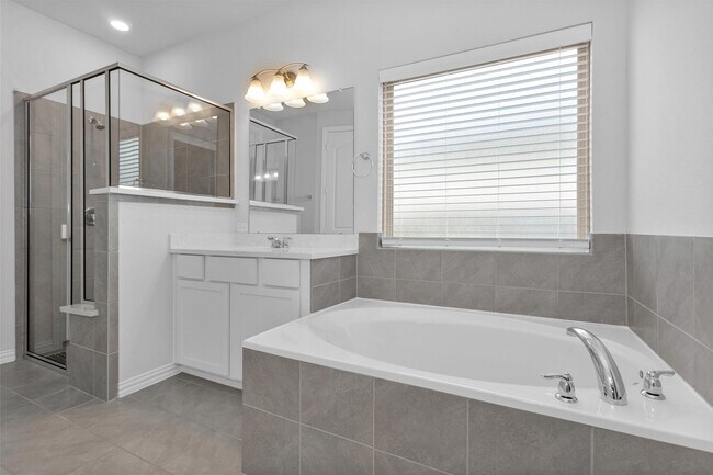 Building Photo - 2714 Sellers Island Dr