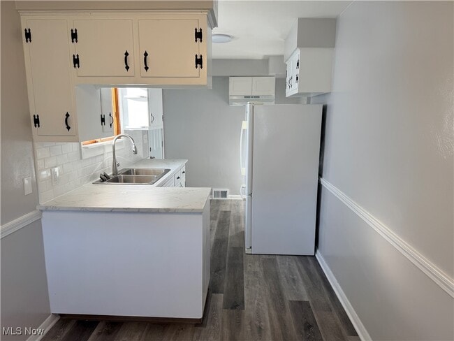 Building Photo - 1334 Aberdeen Ave