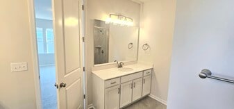 Building Photo - 904 Kinsey Aly