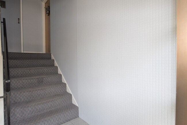 Building Photo - 33 Cogswell Ave