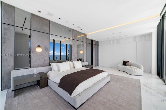 Building Photo - 17141 Collins Ave