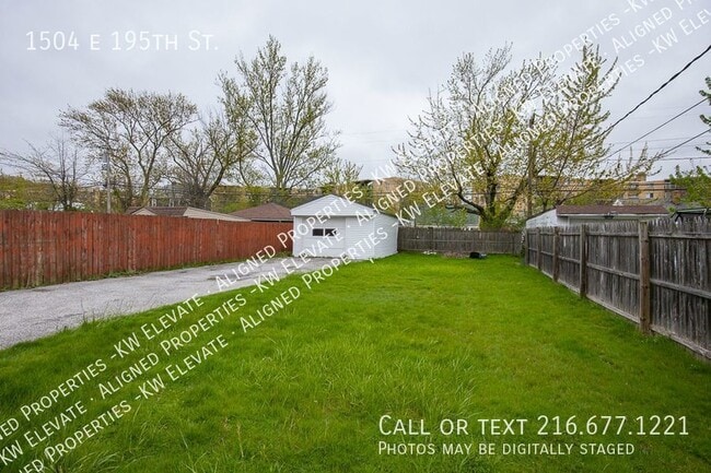 Building Photo - 1504 E 195th St