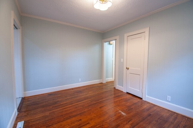 Building Photo - 134 Lausanne Dr