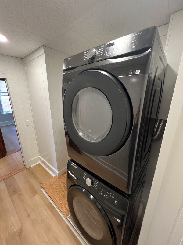 Building Photo - 125 N George St