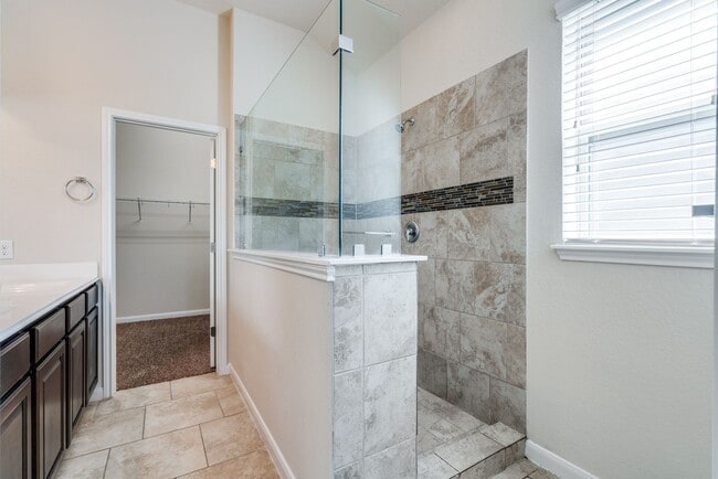 Building Photo - Nice 3-Bedroom 2-Bathroom Home in Highland...