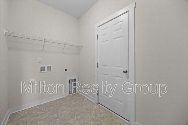 Building Photo - 217 Walker Grv Ln