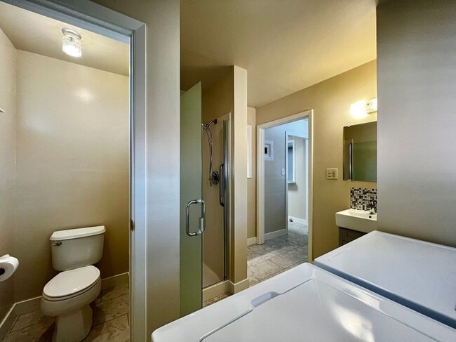 Building Photo - Absolutely Adorable One Bedroom Home Near Downtown Napa