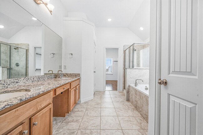 Building Photo - 3519 Sunburst Ct