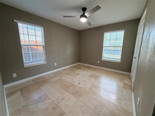 Building Photo - 1109 Leyenda Dr