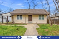 Building Photo - 508 W Lone Star Ave