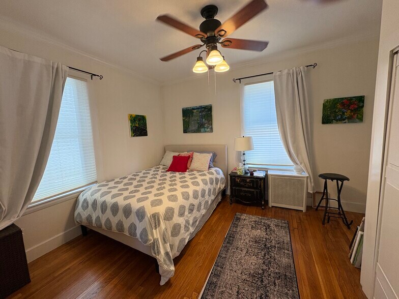 Building Photo - 186 Arborway