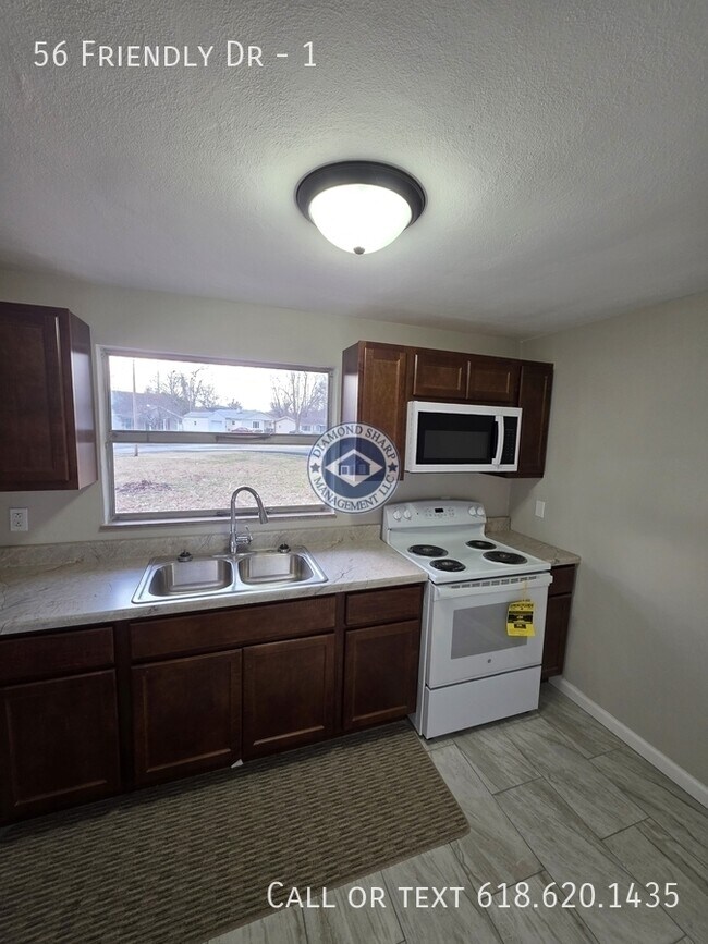 Building Photo - 56 Friendly Dr