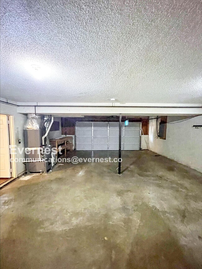 Building Photo - 3397 Bradfield Dr