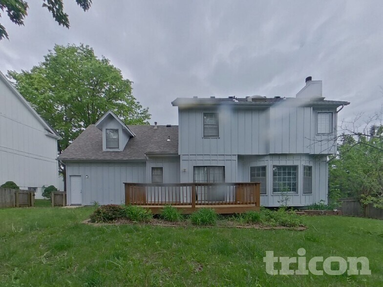 Building Photo - 11505 Riley St