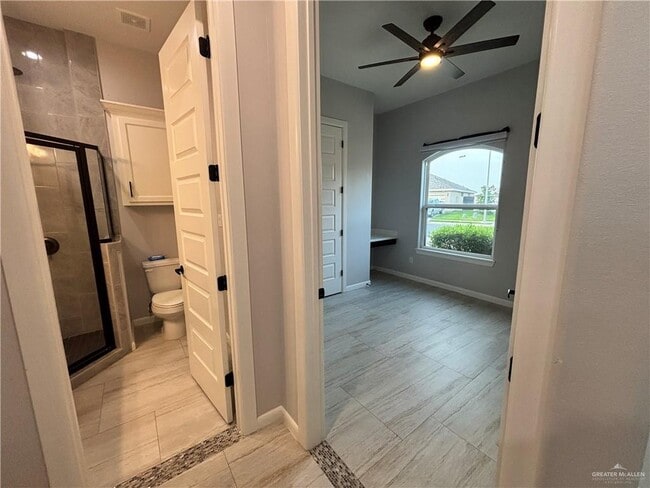 Building Photo - 33 Ensenada Ave