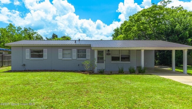 Building Photo - 2285 Dolphin Rd
