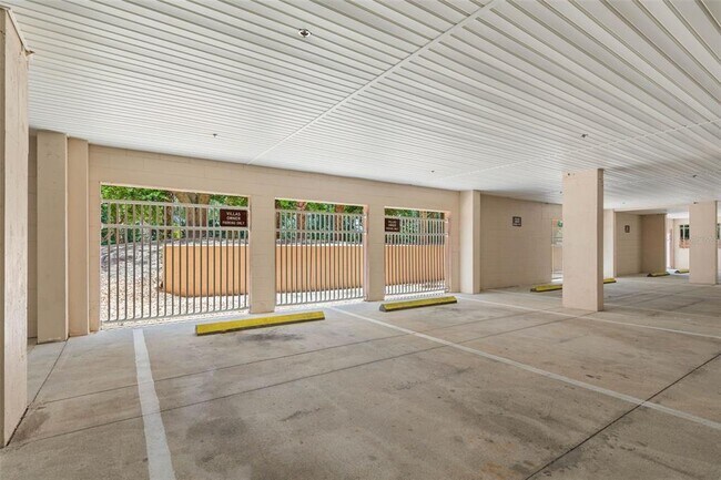 Building Photo - 35 Ocean Crest Way