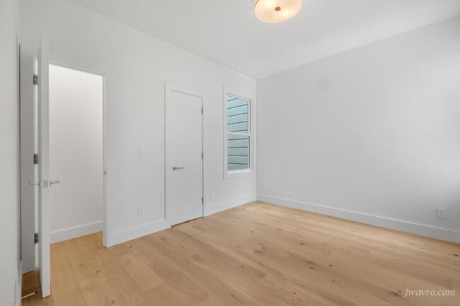 Building Photo - 80 28th St