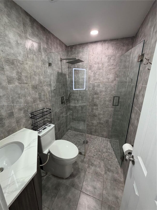 Building Photo - 18317 SW 114th Ct