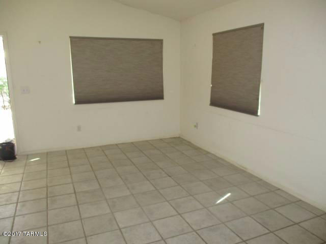 Building Photo - 10385 E Ravenswood St