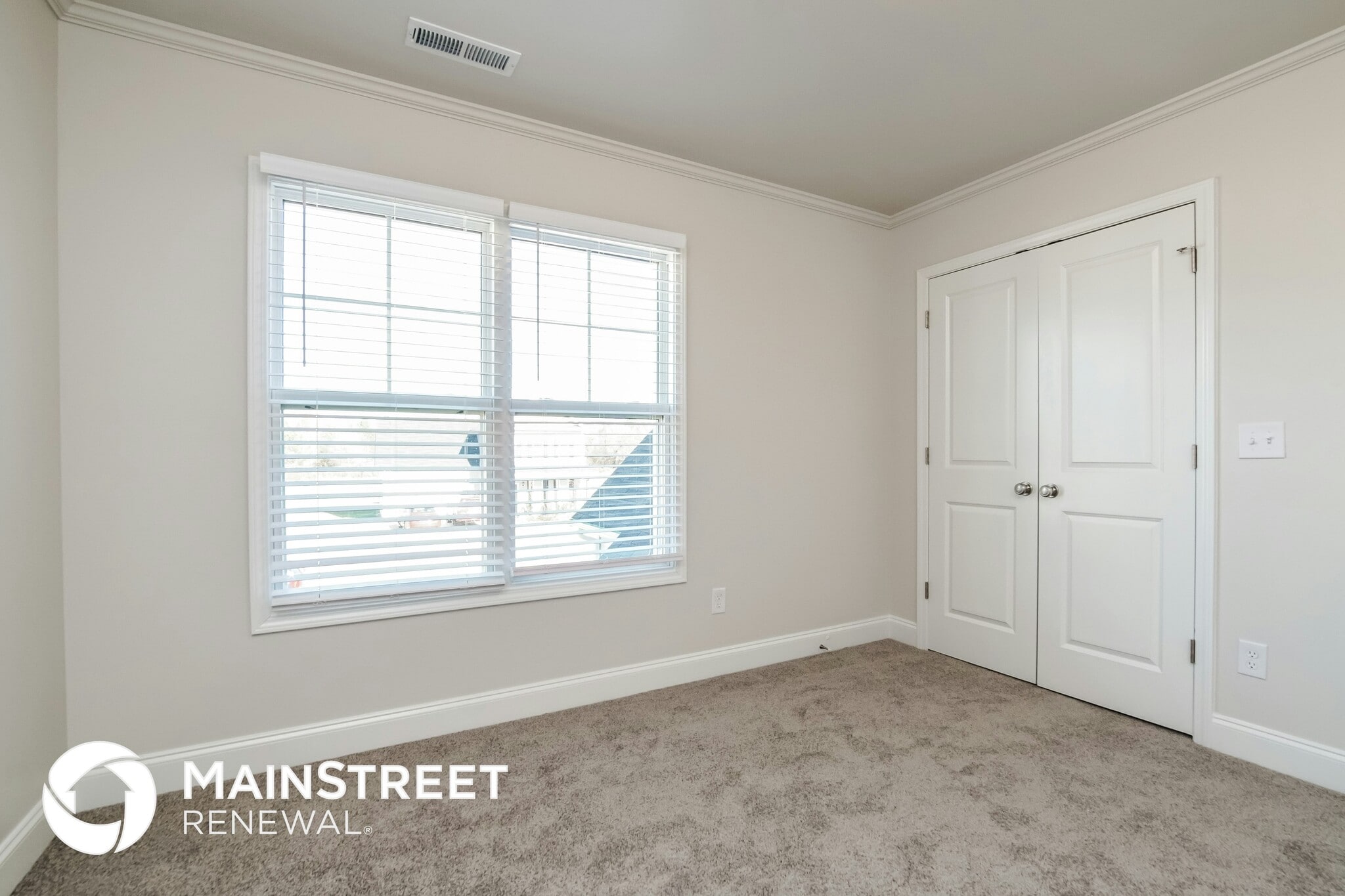 Building Photo - 187 Day Lily St