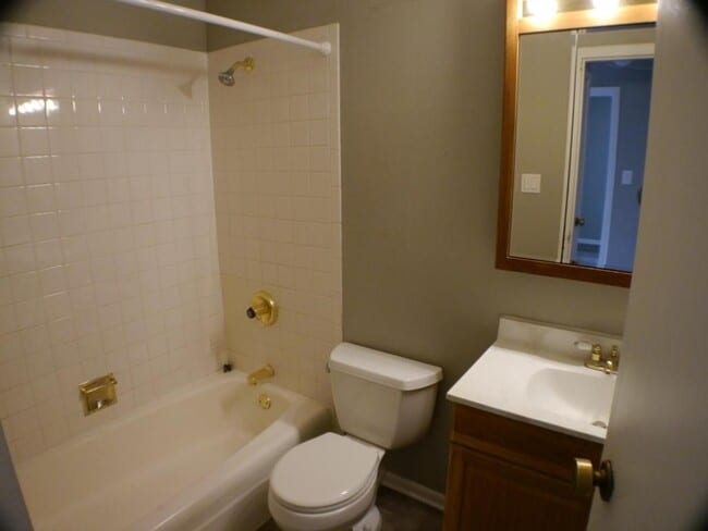 Building Photo - 11810 S Komensky Ave