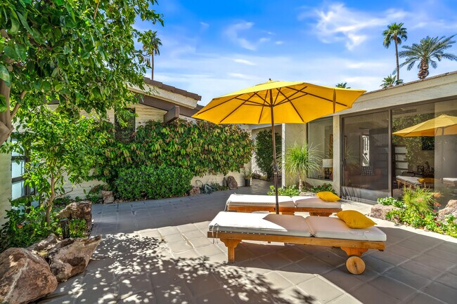 Building Photo - 44841 Desert Horizons Dr