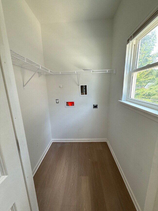 Building Photo - Fully Renovated Spacious 3BR in South Memphis – Section 8 Welcome