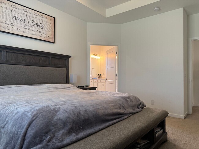 Building Photo - 1914 Hummingbird Dr