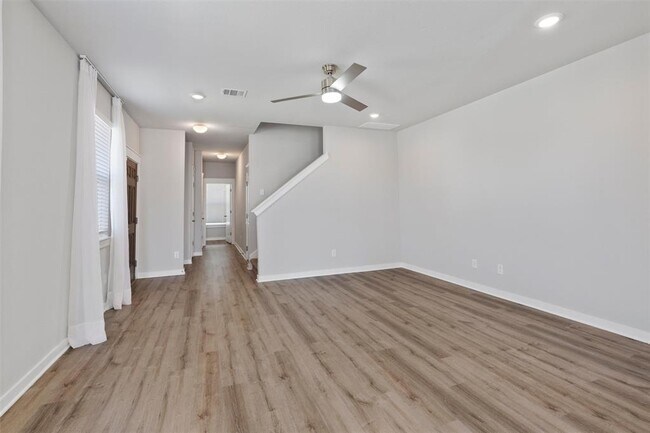 Building Photo - 501 Silkworm Way