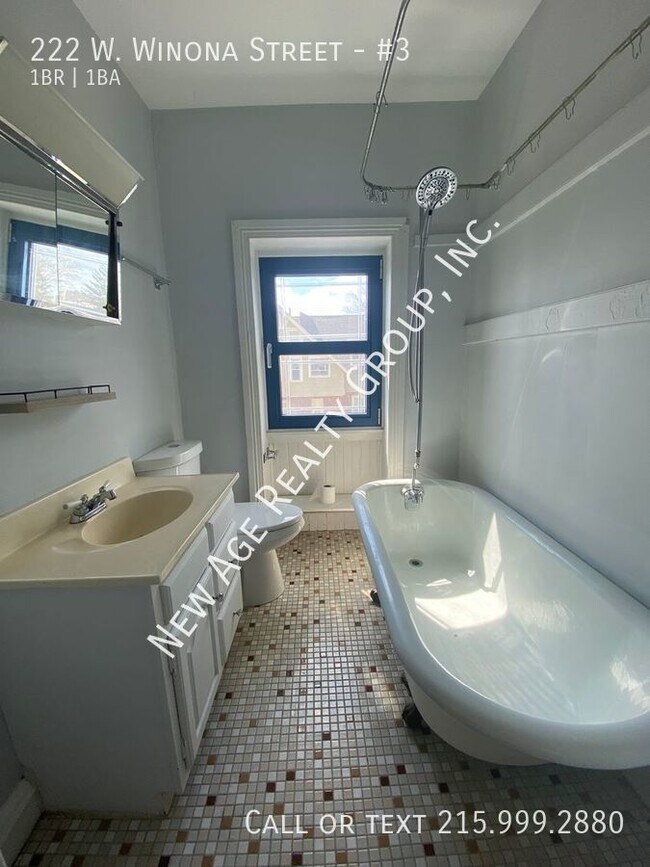 Building Photo - Welcome to 222 W Winona Street!