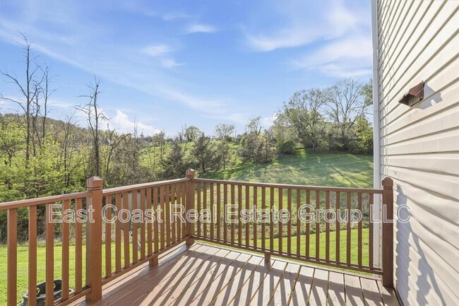 Building Photo - 257 School House Dr