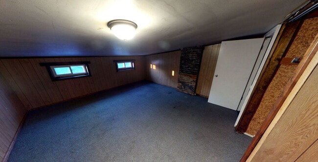 Building Photo - 2431 Vine St