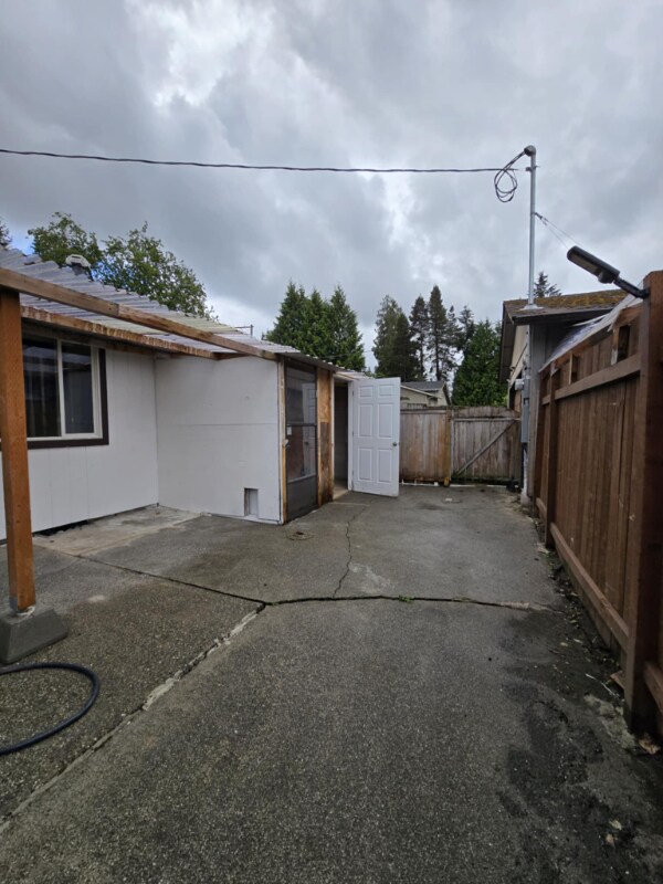 Building Photo - 4010 9th St SW