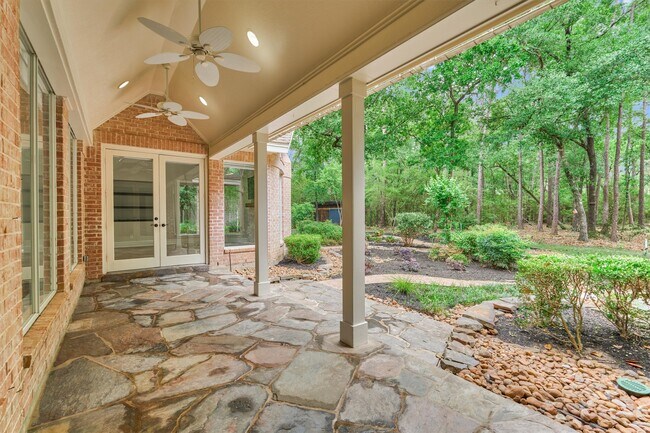 Building Photo - 5 Flagstone Path