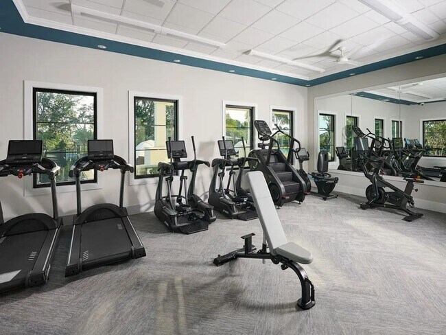 Building Photo - BRILLIANT and SPACIOUS! 4 BEDROOM/2.5 BATH PLUS LARGE BONUS-FLEX SPACE and FENCED YARD!