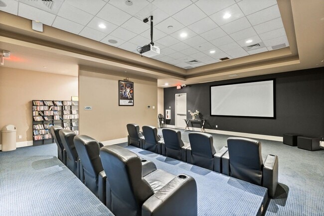 Building Photo - 2/2 in Marina Grande