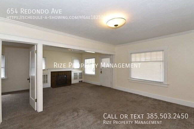 Building Photo - 654 E Redondo Ave