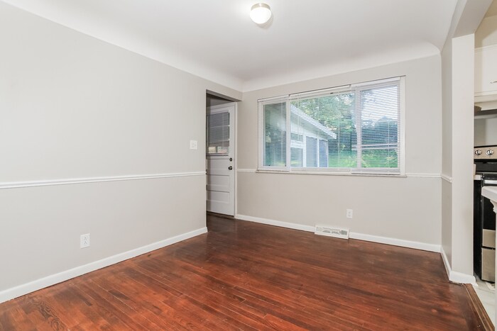 Building Photo - 3989 Tramore Dr