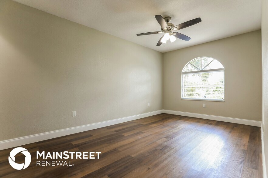 Building Photo - 5004 Bonnet Ave